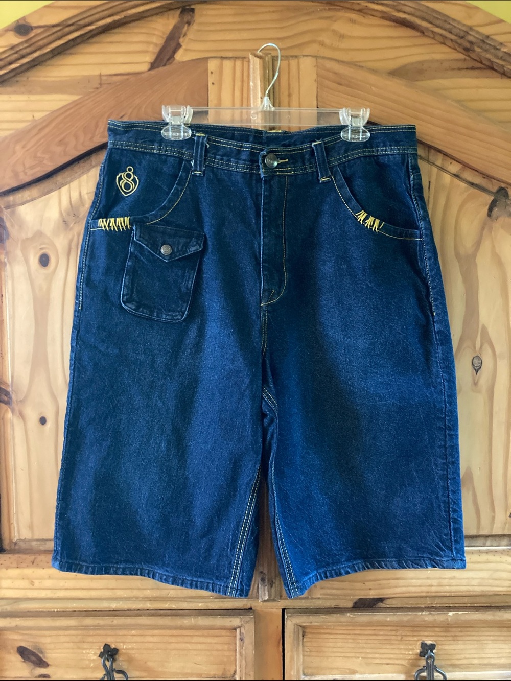Men Eight 732 blue gold jean denim shorts size 36